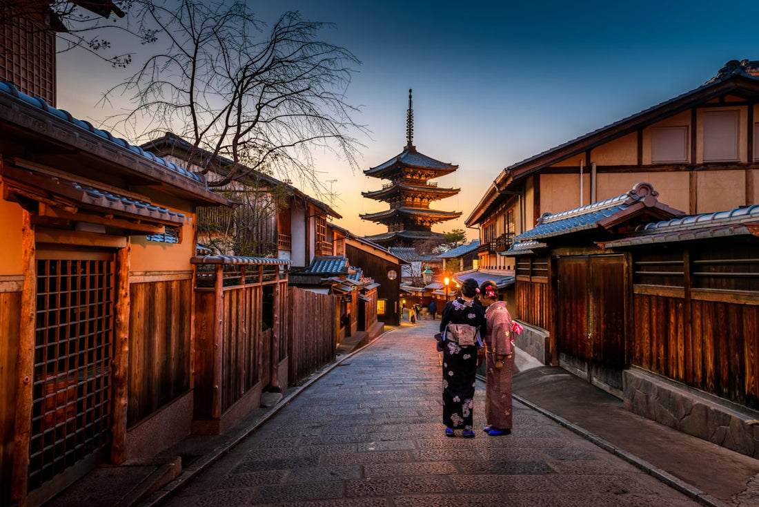 Kyoto Travel Tips: Navigating Temples, Markets, and Cash-Only Japan